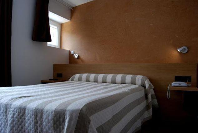 Hotel De France Le Bessat Zimmer foto